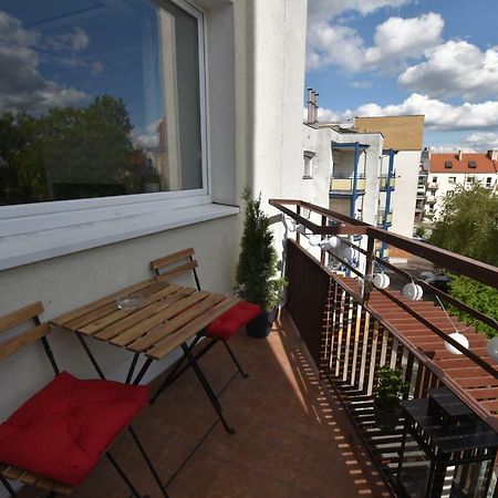 דירות Stary Toruń Apartament Rosso מראה חיצוני תמונה