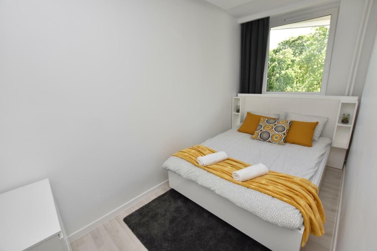 דירות Stary Toruń Apartament Rosso מראה חיצוני תמונה